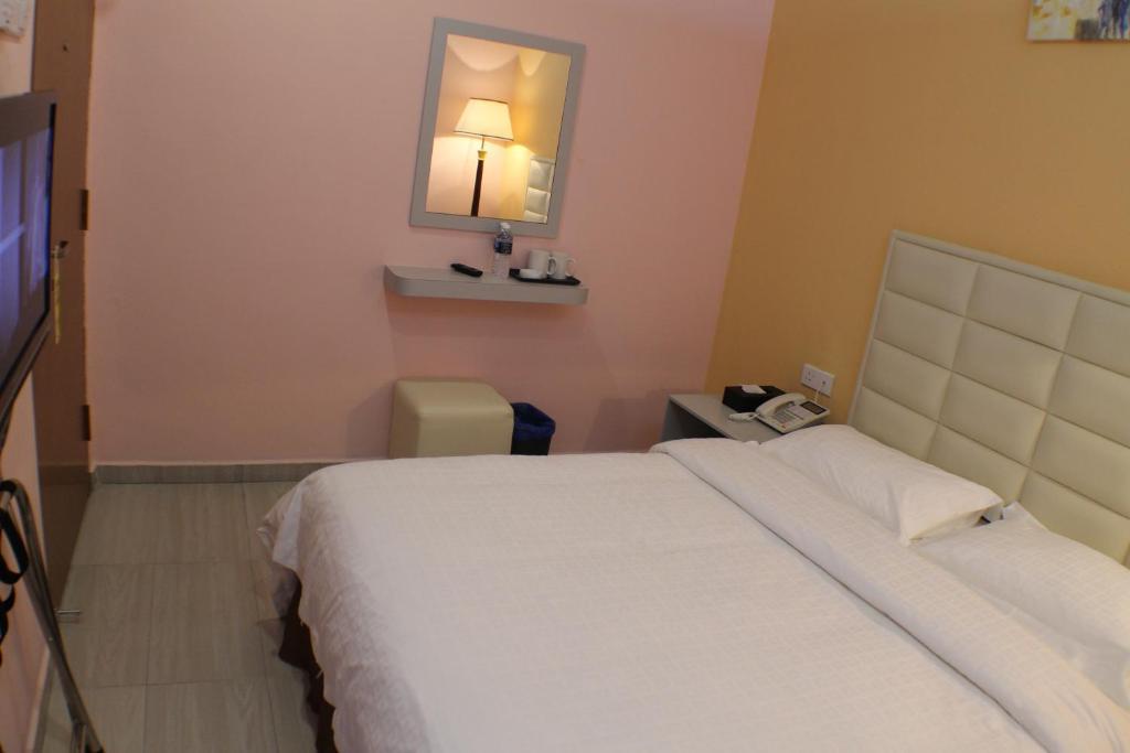 Hotel Zamburger Bukit Indah Johor Bahru Ngoại thất bức ảnh